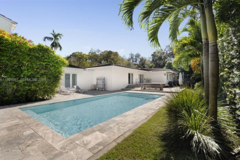 Villa ou maison à vendre à Coral Gables, Floride: 6 chambres, 407.47 m2 № 2080841 - photo 27