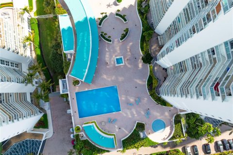 Снять в аренду кондоминиум в Санни-Айлс-Бич, Флорида 2 спальни, 135.64м2, № 2027386 - фото 25