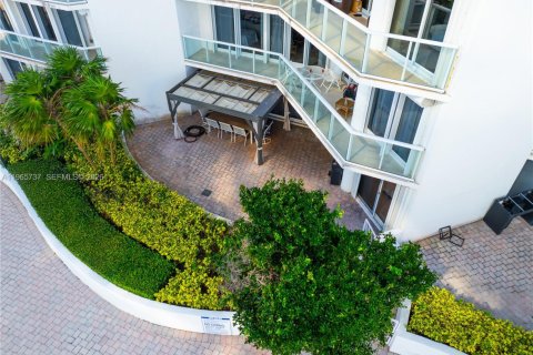 Снять в аренду кондоминиум в Санни-Айлс-Бич, Флорида 2 спальни, 135.64м2, № 2027386 - фото 26