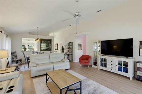 Villa ou maison à vendre à Daytona Beach, Floride: 2 chambres, 130.25 m2 № 2434727 - photo 8