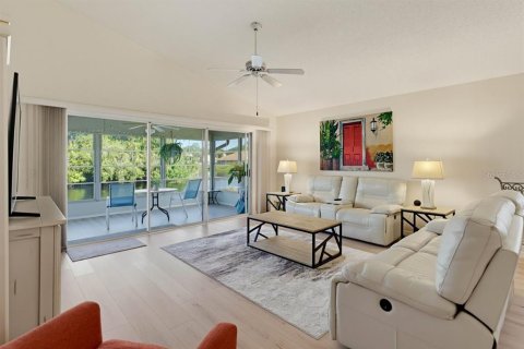 Villa ou maison à vendre à Daytona Beach, Floride: 2 chambres, 130.25 m2 № 2434727 - photo 3
