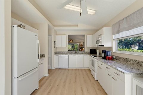 Villa ou maison à vendre à Daytona Beach, Floride: 2 chambres, 130.25 m2 № 2434727 - photo 15