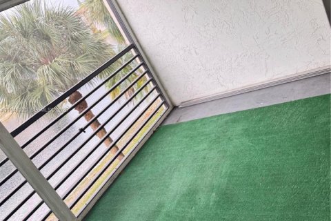 Condominio en alquiler en Tamarac, Florida, 2 dormitorios, 117.99 m2 № 2010351 - foto 15