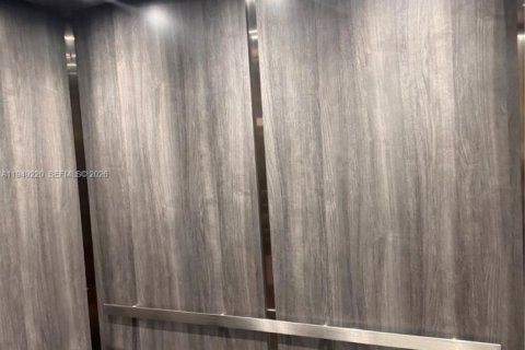 Condominio en alquiler en Tamarac, Florida, 2 dormitorios, 117.99 m2 № 2010351 - foto 3