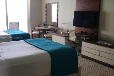 Купить кондоминиум в Санни-Айлс-Бич, Флорида 51.19м2, № 1984931 - фото 4