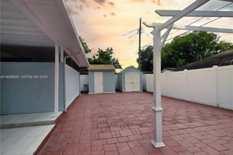 Villa ou maison à vendre à Hollywood, Floride: 3 chambres, 95.88 m2 № 2005553 - photo 5