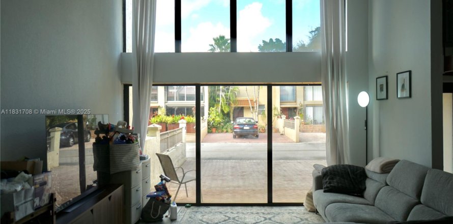 Condo in Plantation, Florida, 3 bedrooms № 1934322