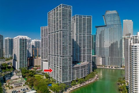 Condo in Miami, Florida, 2 bedrooms № 2401219 - photo 19