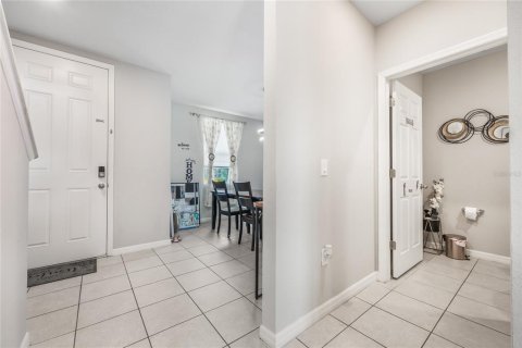 Casa en venta en Winter Haven, Florida, 4 dormitorios, 219.62 m2 № 1902925 - foto 3