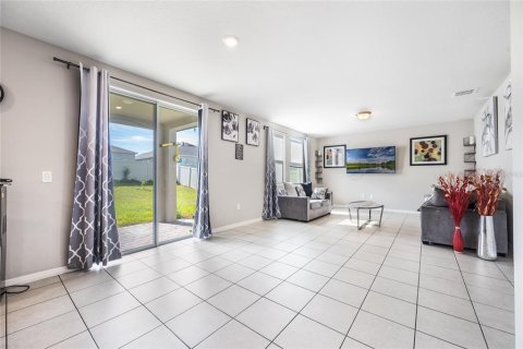 Casa en venta en Winter Haven, Florida, 4 dormitorios, 219.62 m2 № 1902925 - foto 5