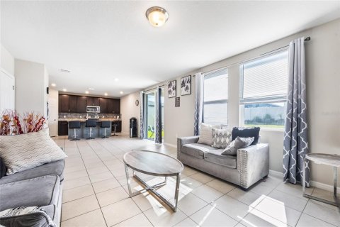 Casa en venta en Winter Haven, Florida, 4 dormitorios, 219.62 m2 № 1902925 - foto 6