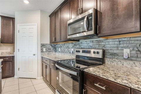Casa en venta en Winter Haven, Florida, 4 dormitorios, 219.62 m2 № 1902925 - foto 9