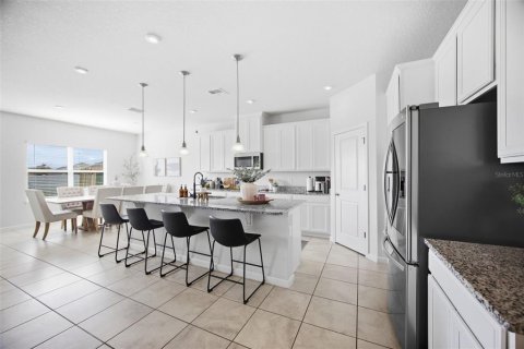 Casa en venta en Davenport, Florida, 4 dormitorios, 279.54 m2 № 2386540 - foto 12