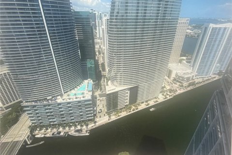 Condo in Miami, Florida, 1 bedroom  № 1924713 - photo 15