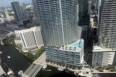 Condo in Miami, Florida, 1 bedroom  № 1924713 - photo 24