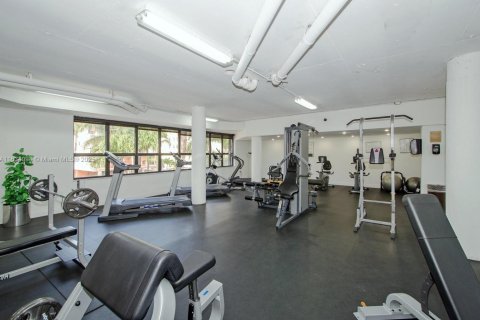 Condo in Miami Beach, Florida, 2 bedrooms  № 1867382 - photo 21
