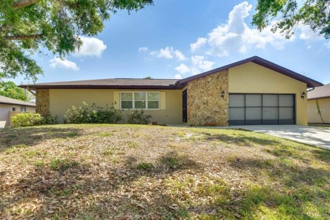 Casa en alquiler en Port Charlotte, Florida, 3 dormitorios, 157.28 m2 № 1884884 - foto 1