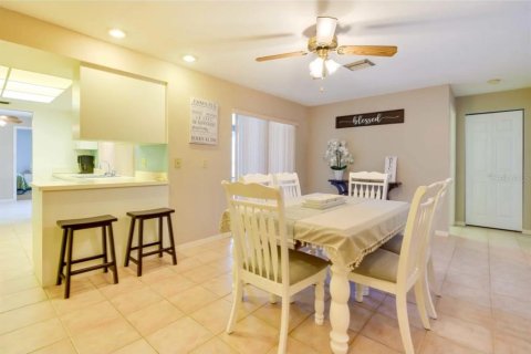 Casa en alquiler en Port Charlotte, Florida, 3 dormitorios, 157.28 m2 № 1884884 - foto 16