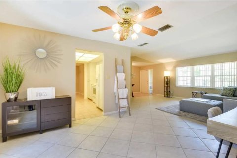 Casa en alquiler en Port Charlotte, Florida, 3 dormitorios, 157.28 m2 № 1884884 - foto 7