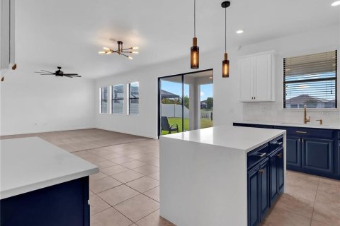 Villa ou maison à louer à Wimauma, Floride: 4 chambres, 352.66 m2 № 2413808 - photo 12