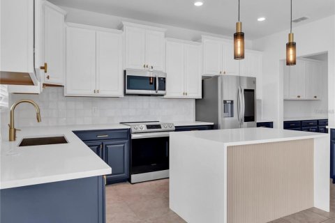 Villa ou maison à louer à Wimauma, Floride: 4 chambres, 352.66 m2 № 2413808 - photo 10