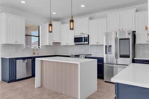 Villa ou maison à louer à Wimauma, Floride: 4 chambres, 352.66 m2 № 2413808 - photo 9