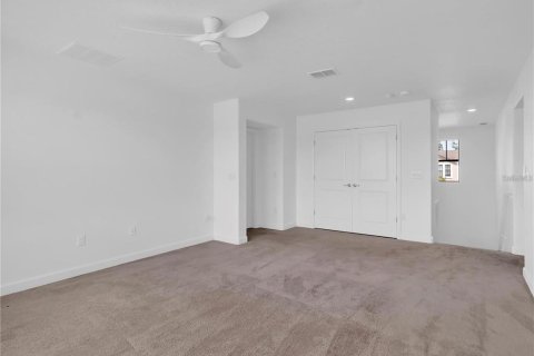 Villa ou maison à louer à Wimauma, Floride: 4 chambres, 352.66 m2 № 2413808 - photo 20