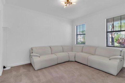 Villa ou maison à louer à Wimauma, Floride: 4 chambres, 352.66 m2 № 2413808 - photo 4