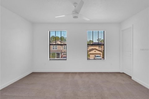 Villa ou maison à louer à Wimauma, Floride: 4 chambres, 352.66 m2 № 2413808 - photo 27