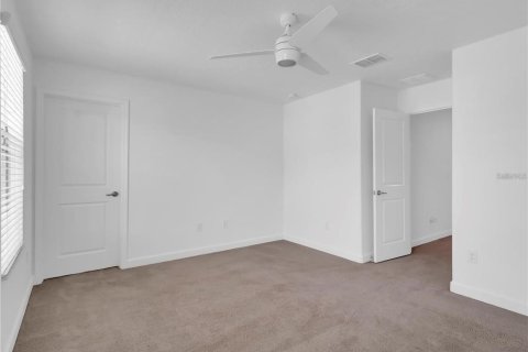 Villa ou maison à louer à Wimauma, Floride: 4 chambres, 352.66 m2 № 2413808 - photo 28