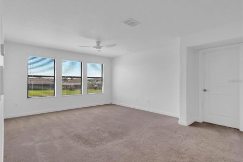 Villa ou maison à louer à Wimauma, Floride: 4 chambres, 352.66 m2 № 2413808 - photo 19