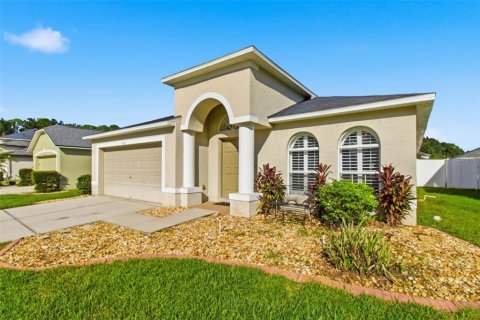 Villa ou maison à vendre à Land O' Lakes, Floride: 4 chambres, 185.34 m2 № 2420425 - photo 6