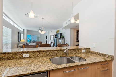 Купить кондоминиум в Сарасота, Флорида 9 комнат, 163.79м2, № 1685179 - фото 16