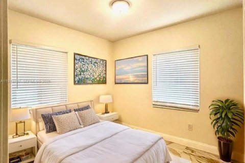 House in Fort Lauderdale, Florida 2 bedrooms, 66.89 sq.m. № 2007344 - photo 10