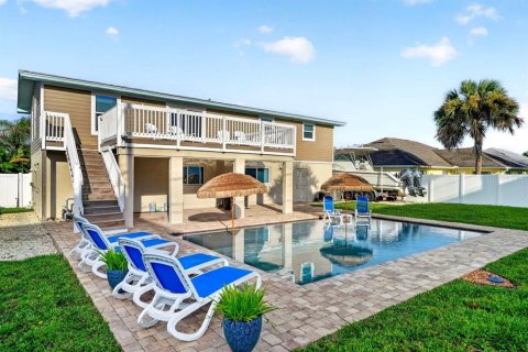 House in New Smyrna Beach, Florida 4 bedrooms, 224.45 sq.m. № 2197765 - photo 23