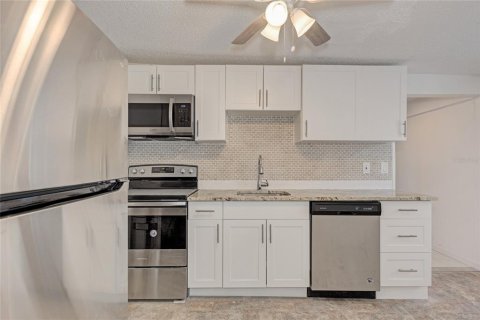 Appartement à louer à Holmes Beach, Floride: 1 chambre, 53.88 m2 № 2423846 - photo 10