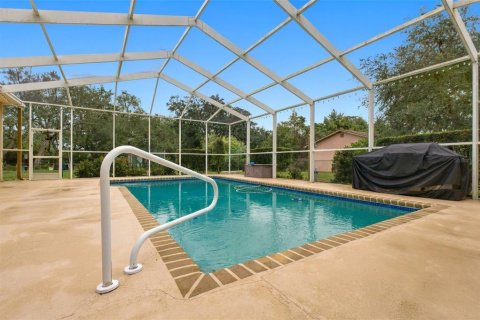 House in Spring Hill, Florida 5 bedrooms, 311.87 sq.m. № 2410631 - photo 3