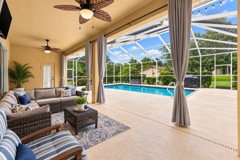 House in Spring Hill, Florida 5 bedrooms, 311.87 sq.m. № 2410631 - photo 26