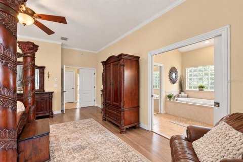 House in Spring Hill, Florida 5 bedrooms, 311.87 sq.m. № 2410631 - photo 14