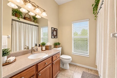House in Spring Hill, Florida 5 bedrooms, 311.87 sq.m. № 2410631 - photo 25