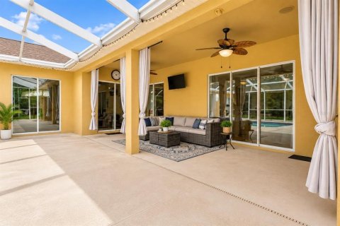 House in Spring Hill, Florida 5 bedrooms, 311.87 sq.m. № 2410631 - photo 28