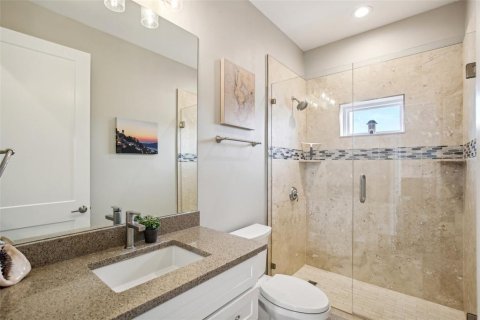 House in Saint Pete Beach, Florida 5 bedrooms, 281.31 sq.m. № 1418980 - photo 24