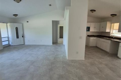 Villa ou maison à vendre à Citrus Springs, Floride: 3 chambres, 126.81 m2 № 2237929 - photo 9