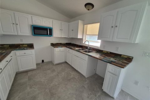 Villa ou maison à vendre à Citrus Springs, Floride: 3 chambres, 126.81 m2 № 2237929 - photo 8