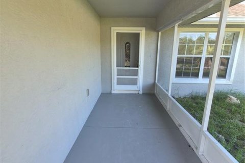 Villa ou maison à vendre à Citrus Springs, Floride: 3 chambres, 126.81 m2 № 2237929 - photo 4