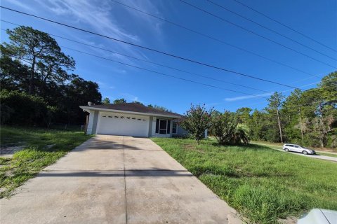 Villa ou maison à vendre à Citrus Springs, Floride: 3 chambres, 126.81 m2 № 2237929 - photo 2