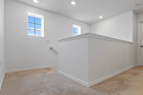 Casa en venta en Davenport, Florida, 4 dormitorios, 208.1 m2 № 2205837 - foto 12