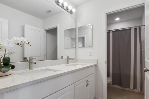 Casa en venta en Davenport, Florida, 4 dormitorios, 208.1 m2 № 2205837 - foto 16