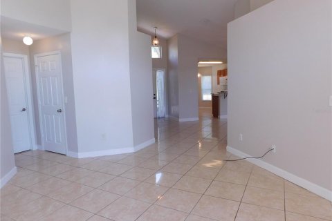 House in Sanford, Florida 4 bedrooms, 129.41 sq.m. № 1910221 - photo 21