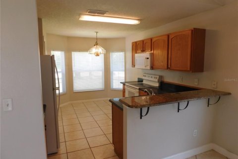 House in Sanford, Florida 4 bedrooms, 129.41 sq.m. № 1910221 - photo 6